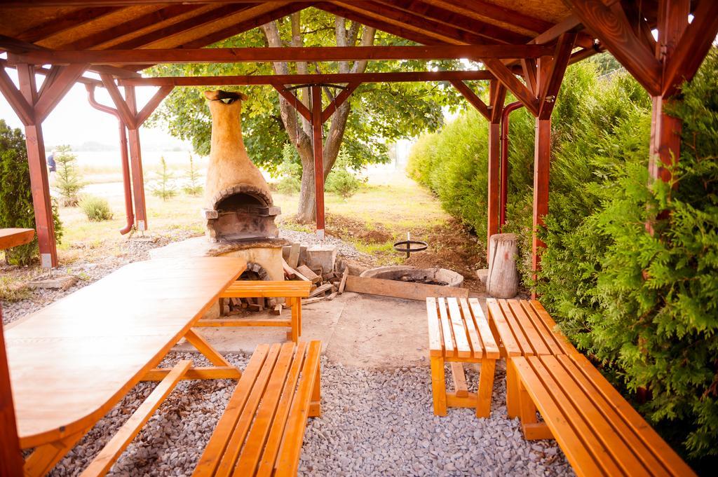 Penzion Ladoven Skvela Kuchyna A Rodinna Atmosfera مارتون المظهر الخارجي الصورة